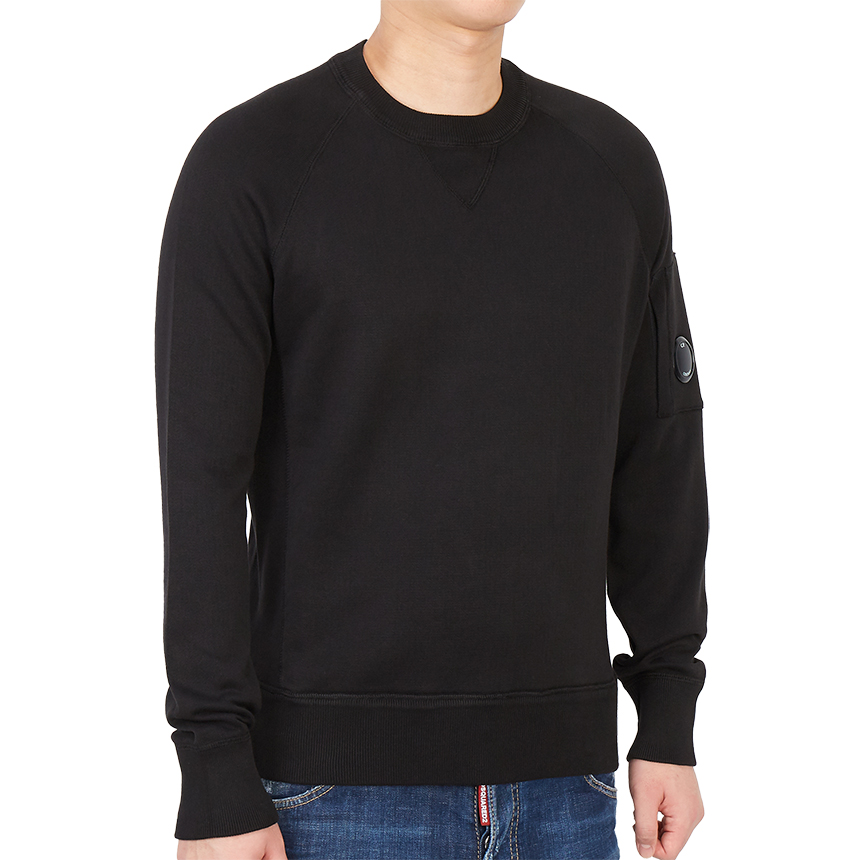 씨피컴퍼니(CP COMPANY) 렌즈 남자 니트 스웨터 레귤러핏 11CMKN098A 005805G 999