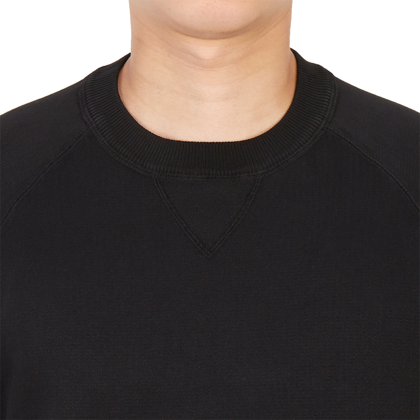 씨피컴퍼니(CP COMPANY) 렌즈 남자 니트 스웨터 레귤러핏 11CMKN098A 005805G 999