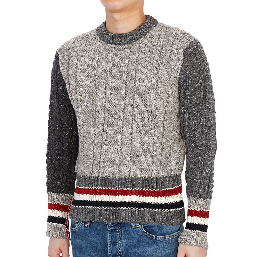 톰브라운(THOM BROWNE) 삼선 스트라이프 펀믹스 남자 울 모헤어 트위드 니트 MKA369F Y1502 982