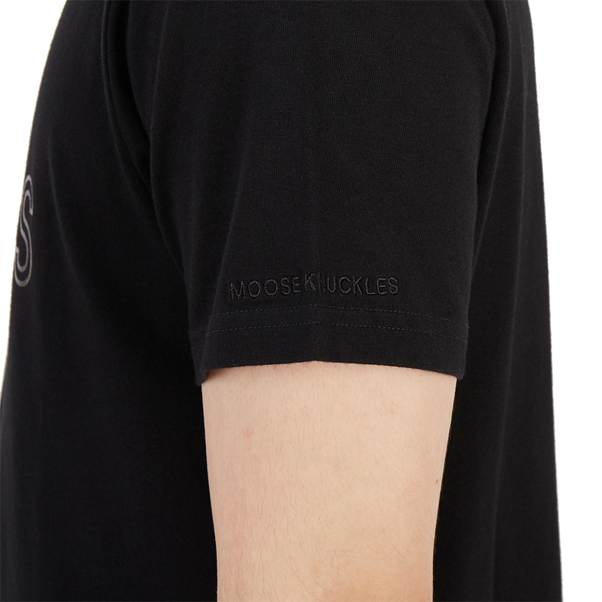무스너클(MOOSE KNUCKLES) 씰 남자 반팔티셔츠 레귤러핏 M31MT703 292