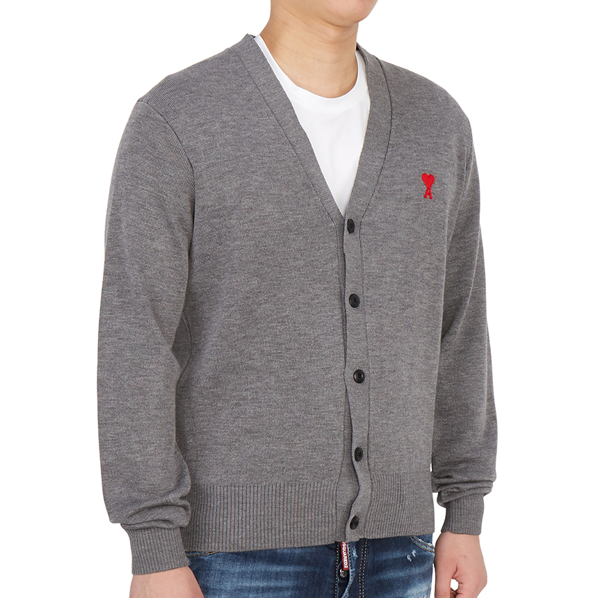 아미(AMI) 하트 로고 남자 울 가디건 A21HK305 001 055