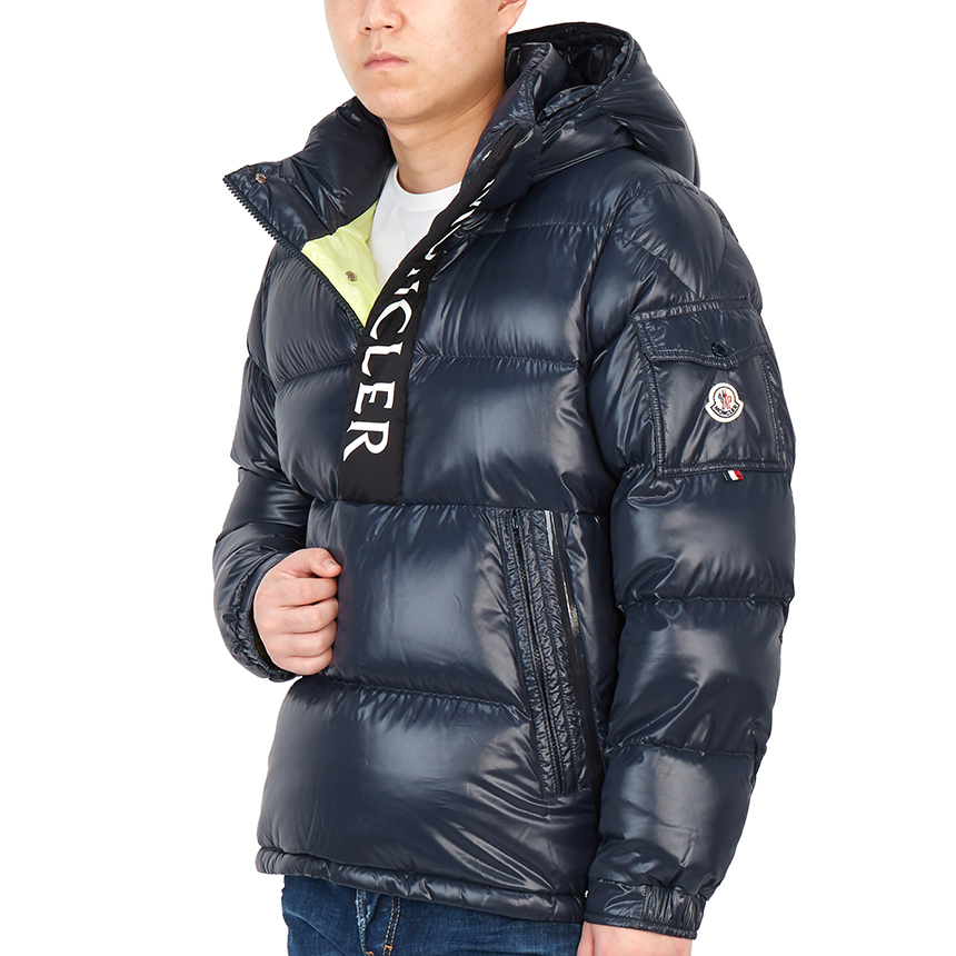몽클레어(MONCLER) 모리 남자 후드 아노락 패딩 점퍼 자켓 1A00040 68950 742