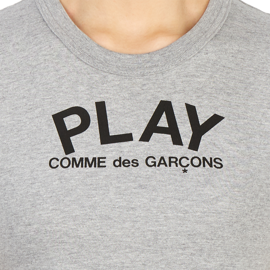 꼼데가르송(COMME DES GARCONS) 로고 여자 반팔티셔츠 AZ T071 051 1