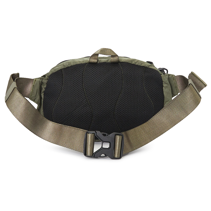 씨피컴퍼니(CP COMPANY) 렌즈공용 벨트백/크로스바디백 11CMAC112A 005269G 665