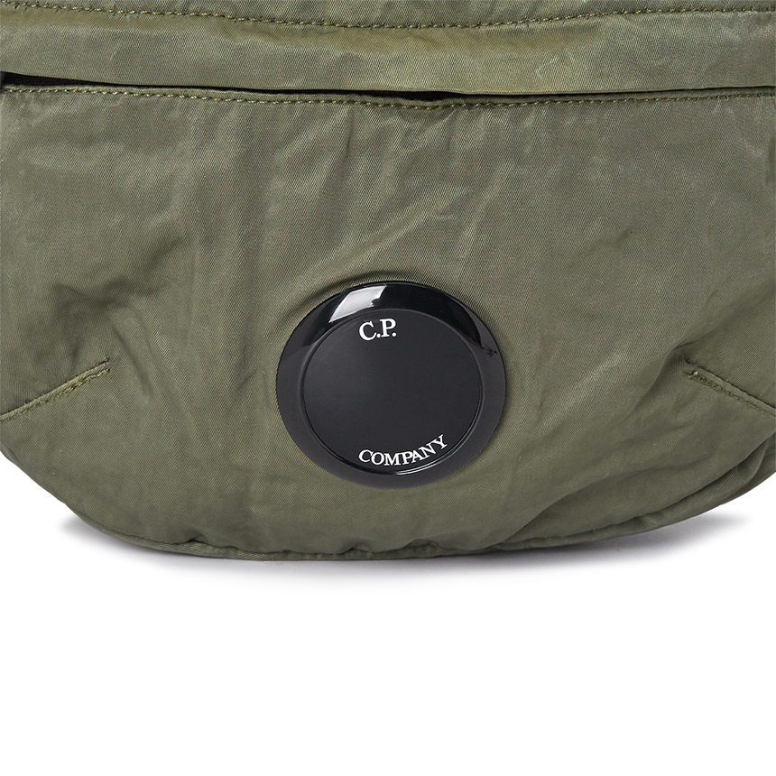 씨피컴퍼니(CP COMPANY) 렌즈공용 벨트백/크로스바디백 11CMAC112A 005269G 665
