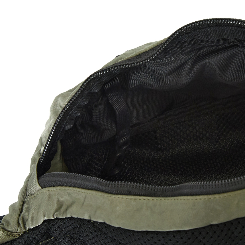 씨피컴퍼니(CP COMPANY) 렌즈 공용 크로스바디백/럭색 11CMAC114A 005269G 665