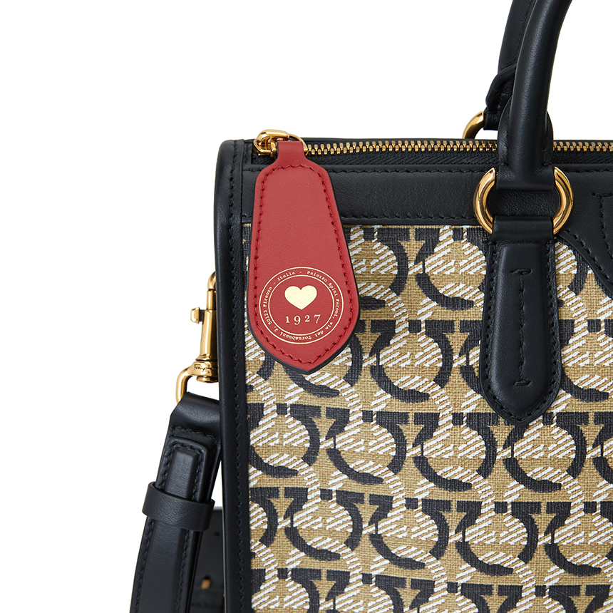 페라가모(FERRAGAMO) 올 간치니 라지 여자 토트겸숄더백 21 I074 NERO 0726595
