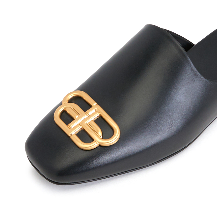 발렌시아가(BALENCIAGA) 코지 BB 남자 뮬 슬리퍼 590659 WA72H 1088