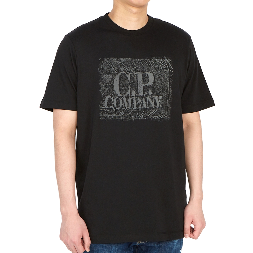 씨피컴퍼니(CP COMPANY) 로고 남자 반팔티셔츠 10CMTS204A 006011W 999