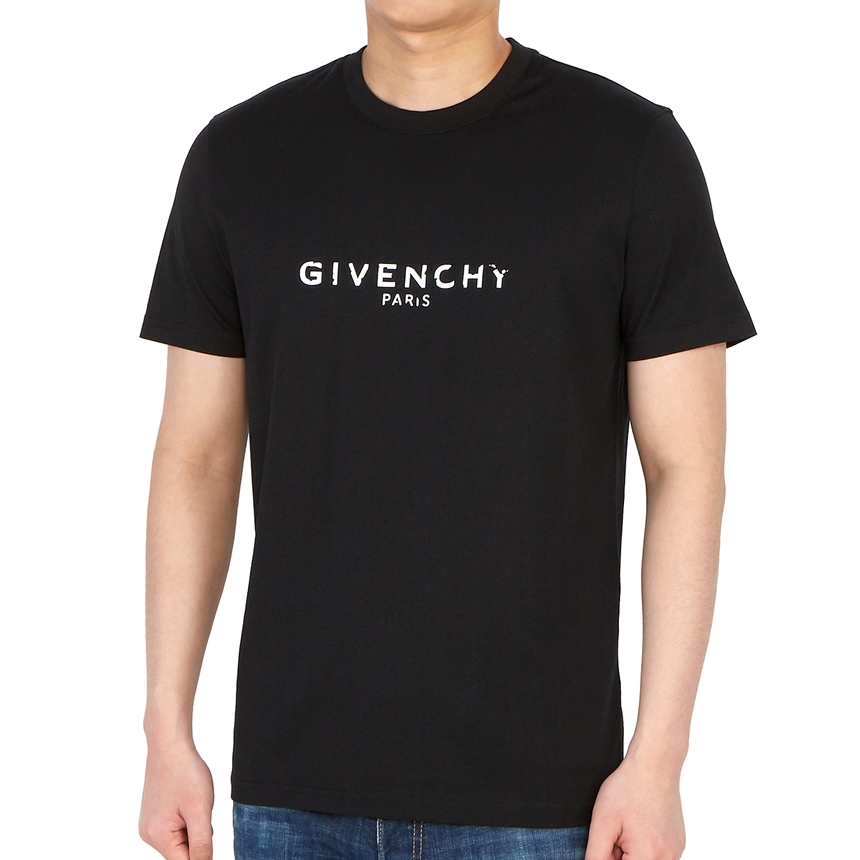지방시(GIVENCHY) 로고 남자 반팔티셔츠 슬림핏 BM70K93002 001