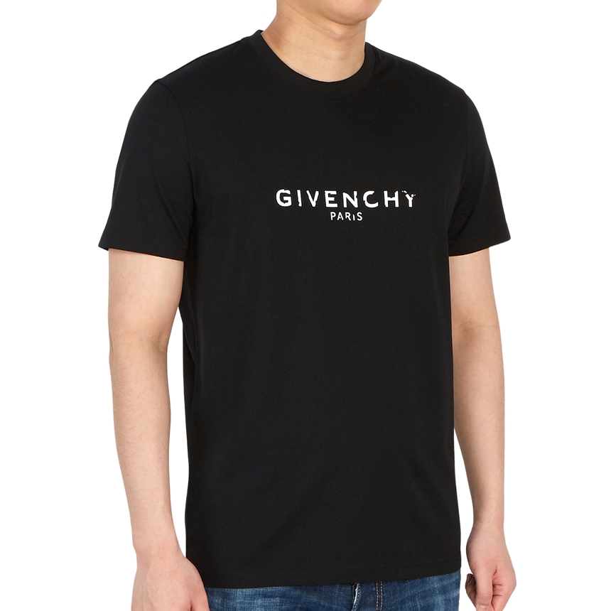 지방시(GIVENCHY) 로고 남자 반팔티셔츠 슬림핏 BM70K93002 001