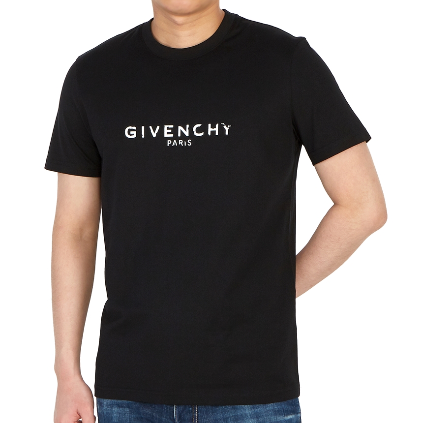 지방시(GIVENCHY) 로고 남자 반팔티셔츠 슬림핏 BM70K93002 001