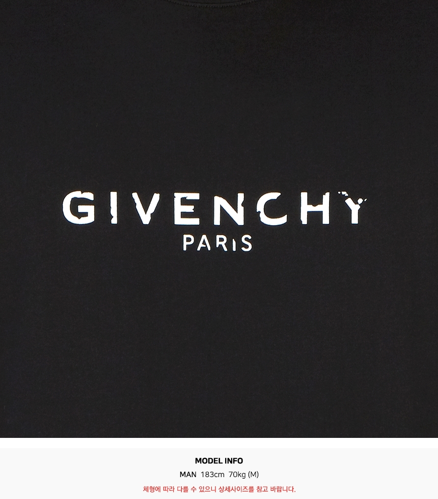 지방시(GIVENCHY) 로고 남자 반팔티셔츠 슬림핏 BM70K93002 001