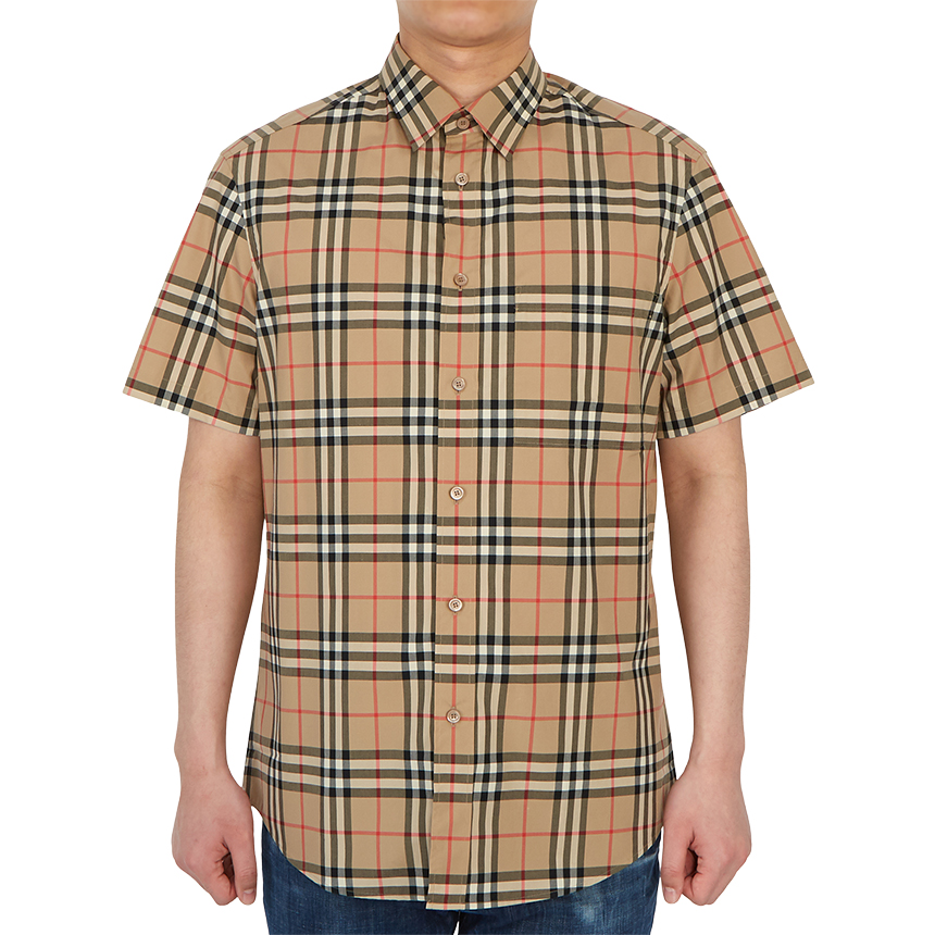 버버리(BURBERRY) 로고 아플리케 빈티지 체크 남자 반팔 셔츠 CHALCROFT 8038524 A7028