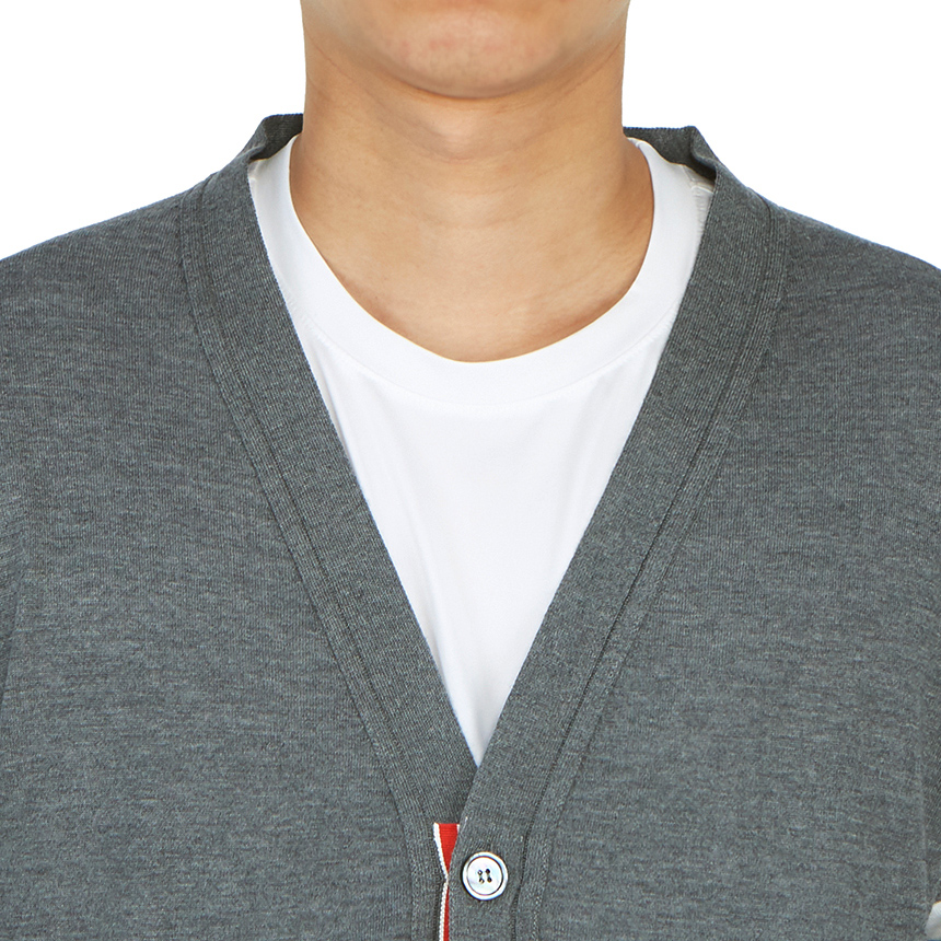톰브라운(THOM BROWNE) 삼선 울남자 가디건 MKC002A 00014 038