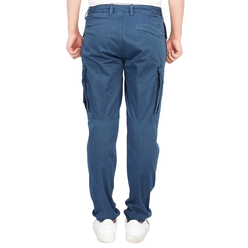 스톤아일랜드(STONE ISLAND) 와펜 남자 카고 바지 레귤러 테이퍼드핏 741530504 V0124