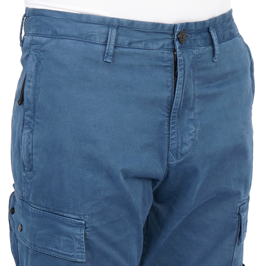 스톤아일랜드(STONE ISLAND) 와펜 남자 카고 바지 레귤러 테이퍼드핏 741530504 V0124