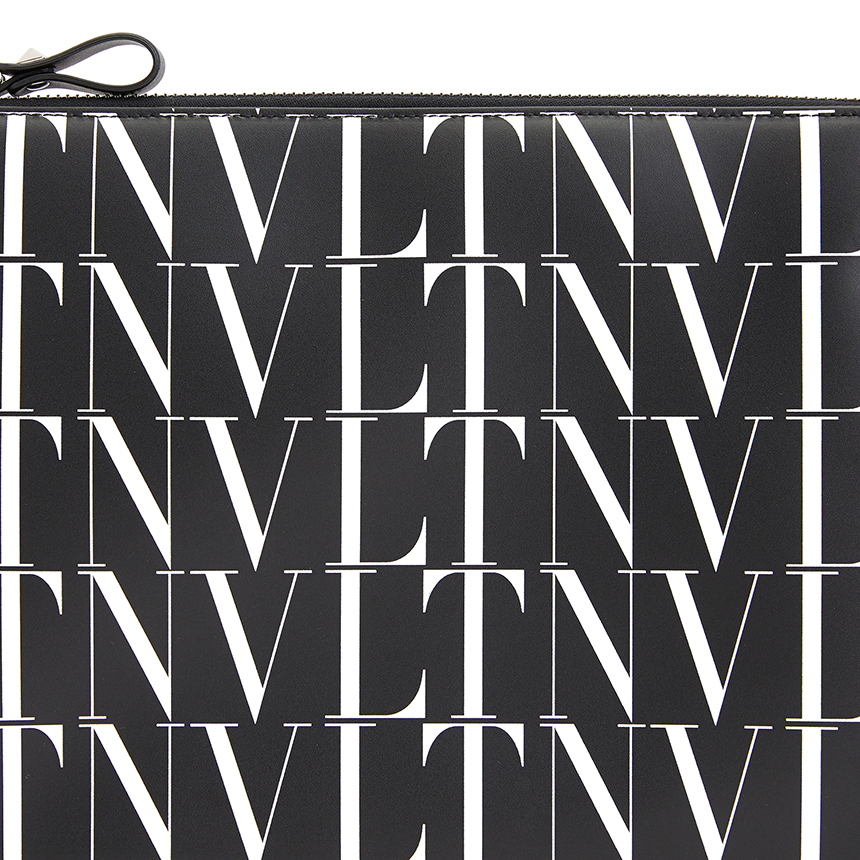 발렌티노(VALENTINO) 로고 타임즈 공용 클러치/파우치백 VY2P0P09GTC 0NI