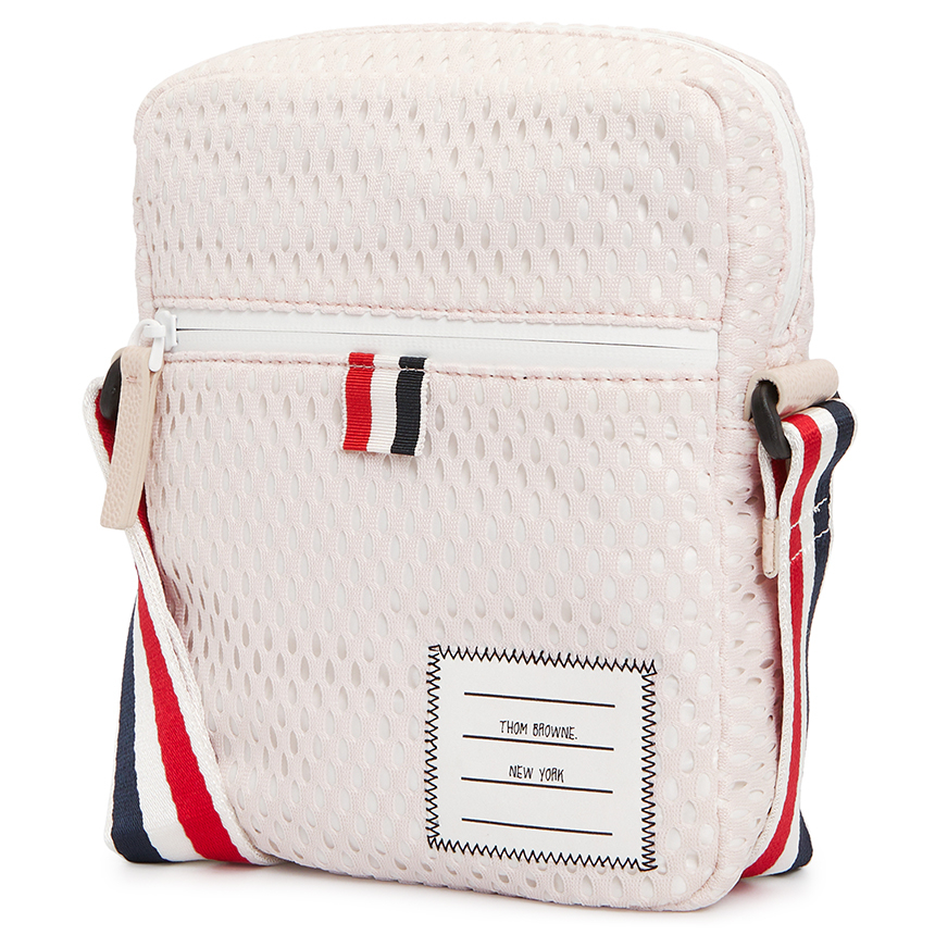 톰브라운(THOM BROWNE) 애슬레틱 메시 삼선 스트라이프 스몰 남자 숄더백 MAG393A 03193 680