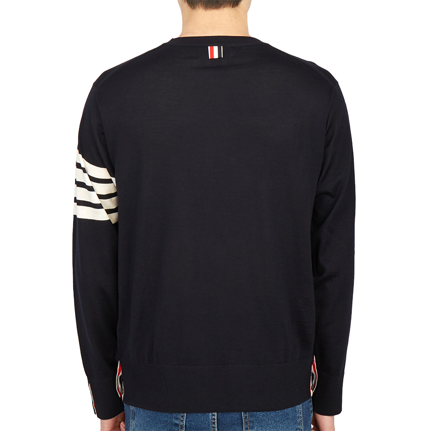톰브라운(THOM BROWNE) 남성 니트 MKA002A Y1014 415