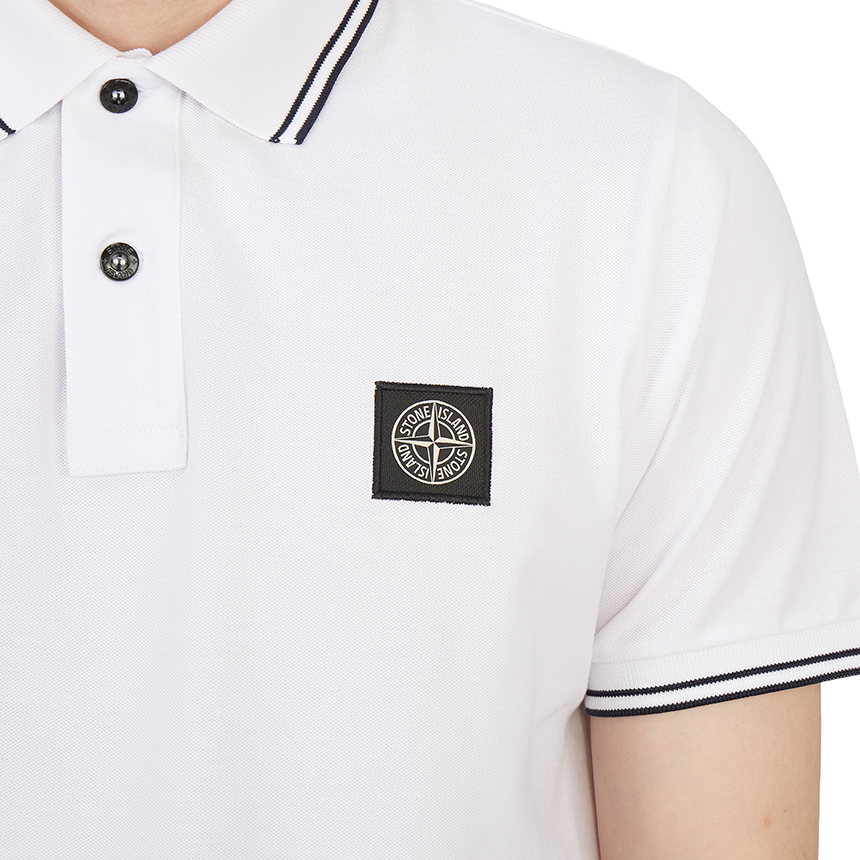스톤아일랜드(STONE ISLAND) 로고 패치 남자 폴로 반팔티셔츠 슬림핏 101522S18 V1001