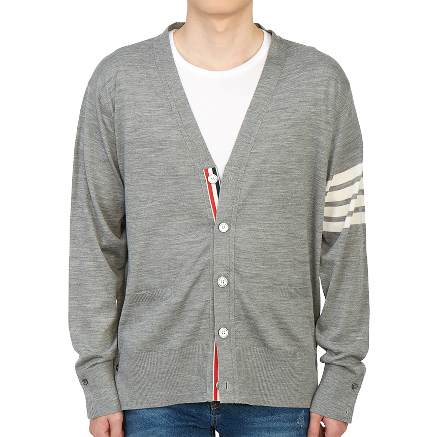 톰브라운(THOM BROWNE) 스크래치 남성 가디건 MKC002A Y1014 058 SB_MKC002A Y1014 058_066