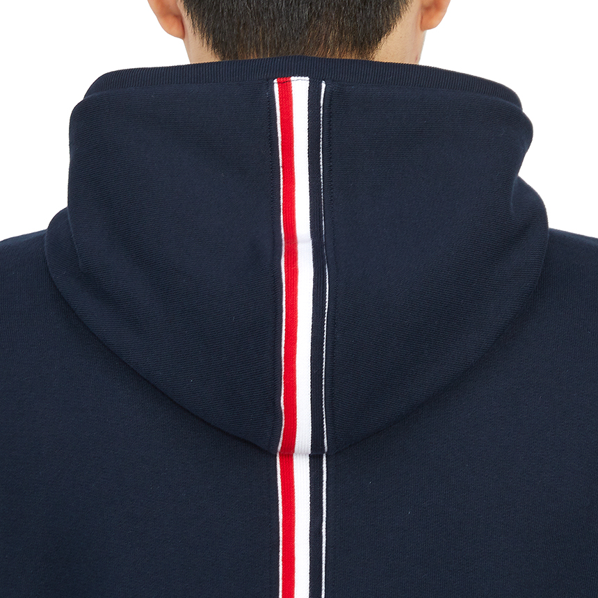 톰브라운(THOM BROWNE) 삼선 스트라이프 루프백 남자 후드 집업 가디건 MJT153A 03377 415