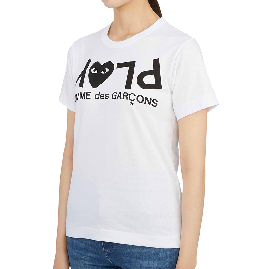 꼼데가르송(COMME DES GARCONS) 플레이 로고 여자 반팔티셔츠 AZ T067 051 1