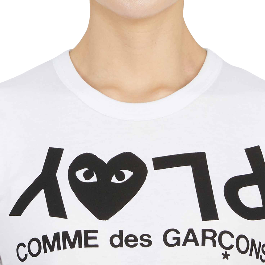 꼼데가르송(COMME DES GARCONS) 플레이 로고 여자 반팔티셔츠 AZ T067 051 1
