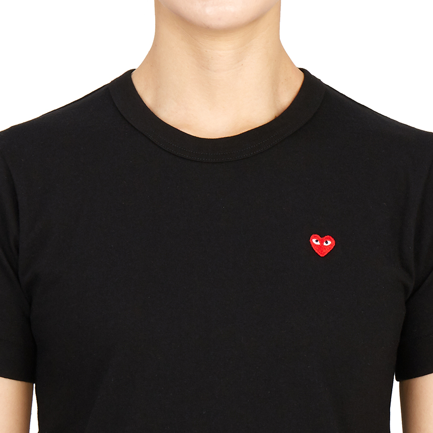 꼼데가르송(COMME DES GARCONS) 미니 레드와펜 여성 반팔티셔츠 AZ T303 051 1