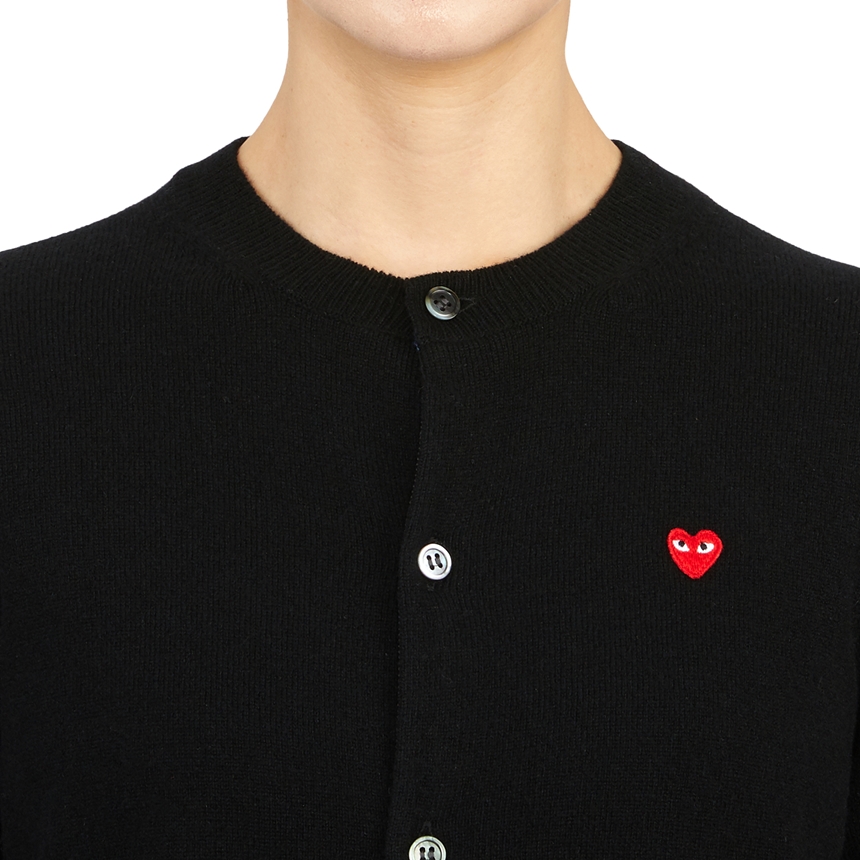 꼼데가르송(COMME DES GARCONS) 미니 레드하트와펜 여자 울 가디건 AZ N079 051 1