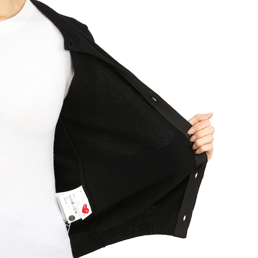꼼데가르송(COMME DES GARCONS) 미니 레드하트와펜 여자 울 가디건 AZ N079 051 1