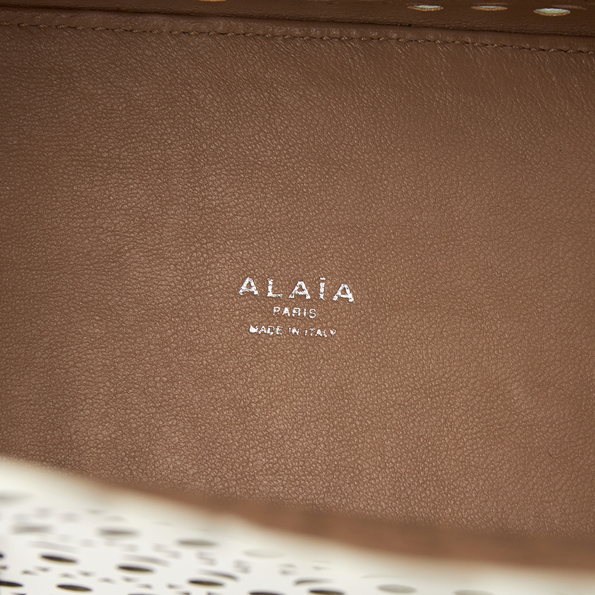 알라이아(ALAIA) 미나 20 여성 숄더백 AA1S06720C0A44 010