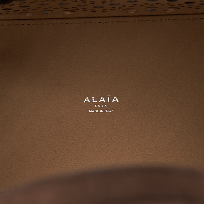 알라이아(ALAIA) 미나 20 여성 토트백 AA1S06720CA322 733