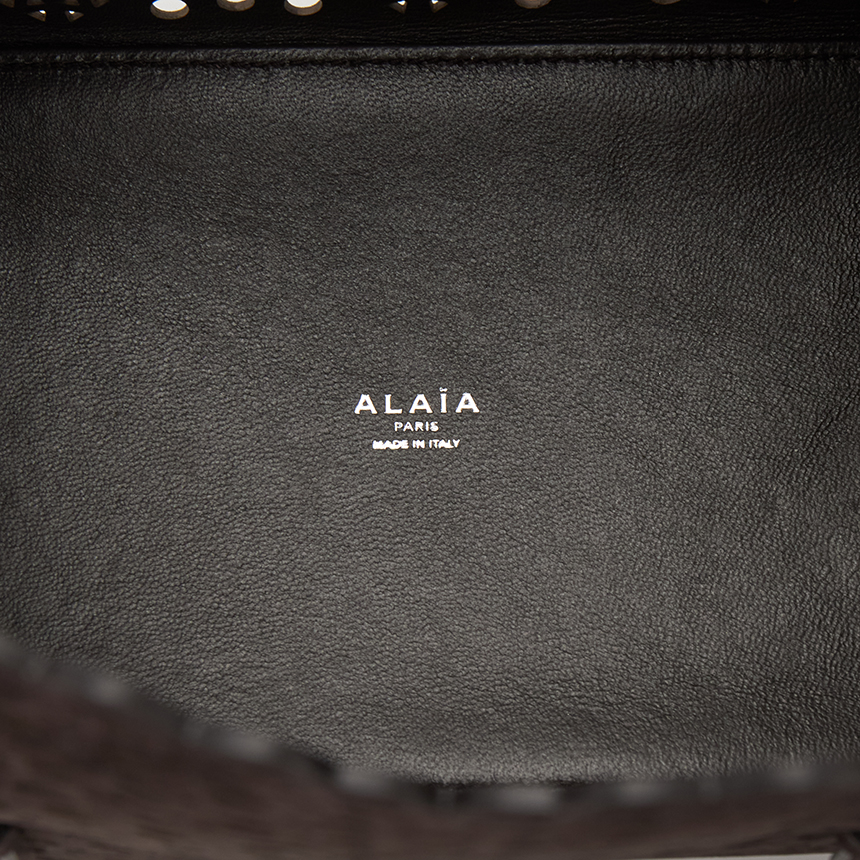 알라이아(ALAIA) 미나 25 여성 토트백 AA1S06725CA322 U15