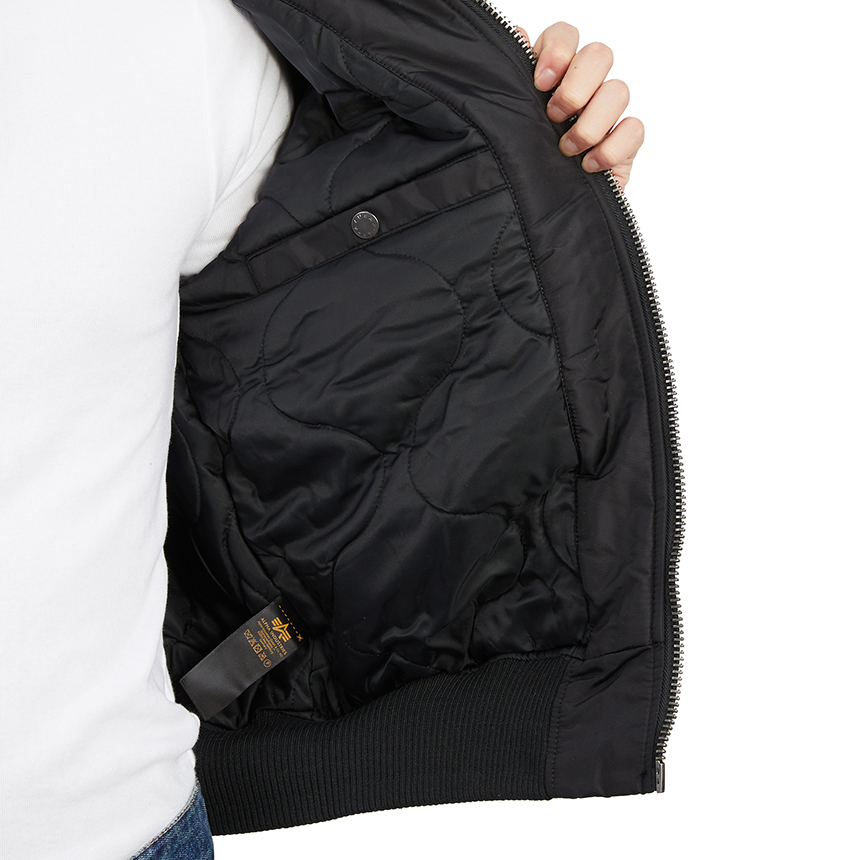 알파인더스트리(ALPHA INDUSTRIES) 인젝터 III 남자 패딩 봄버 자켓 143104 03 BLACK