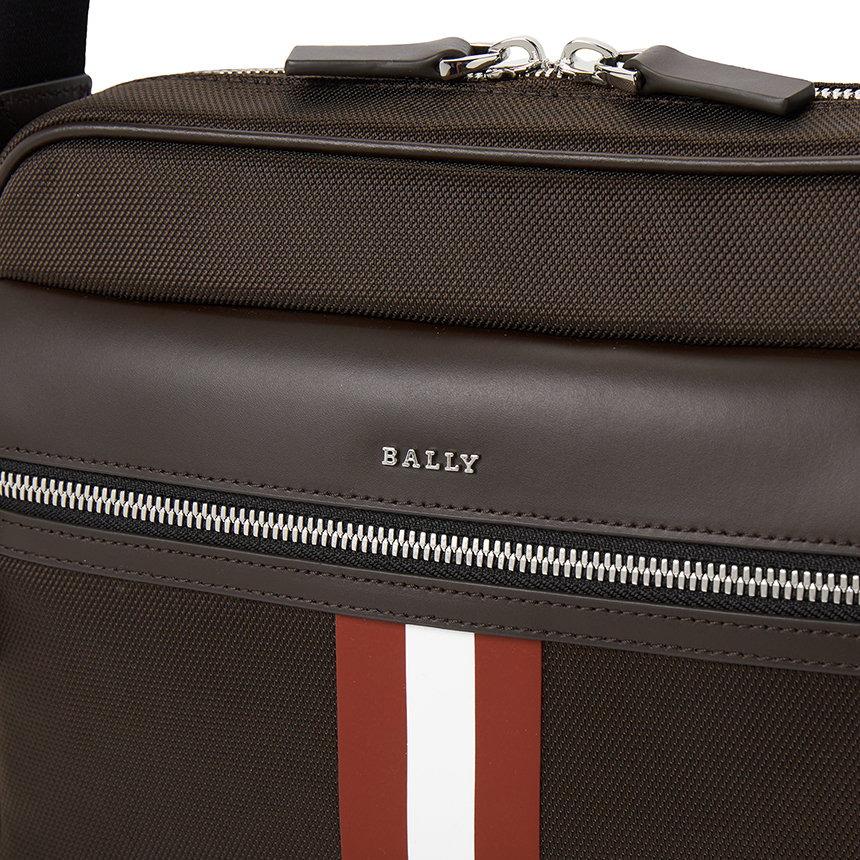 발리(BALLY) 남성 크로스백 THAREK O U805P 6313201
