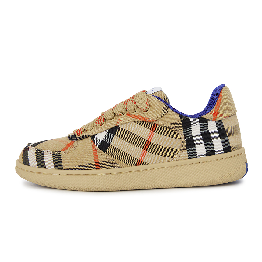 버버리(BURBERRY) 체크 여성 스니커즈 8095372