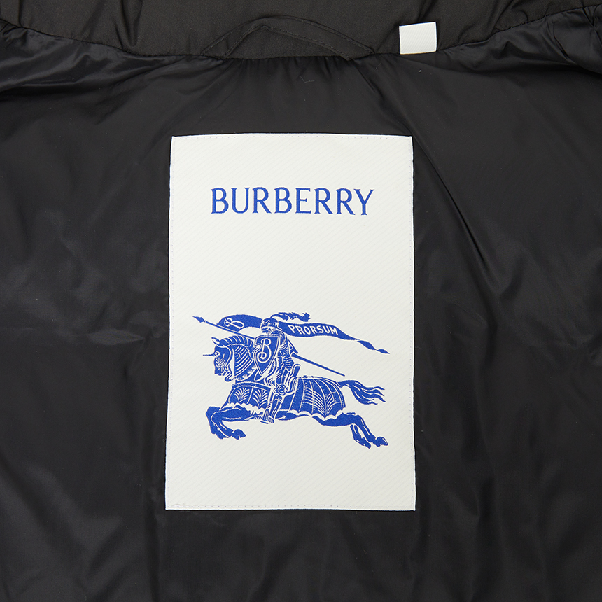버버리(BURBERRY) 체커 테이프 스노든 남성 패딩 점퍼 8110196