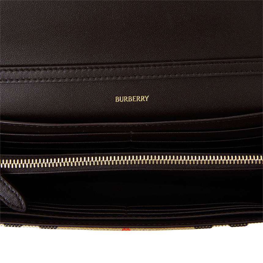 버버리(BURBERRY) 하이랜드 여성 체인 크로스백 8112274