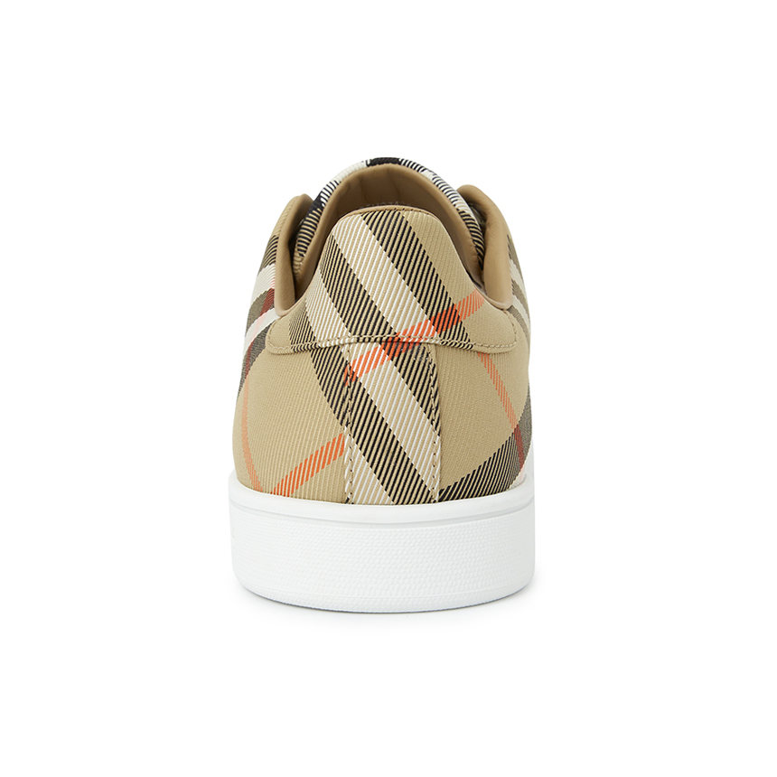 버버리(BURBERRY) 체크 남성 스니커즈 8118846