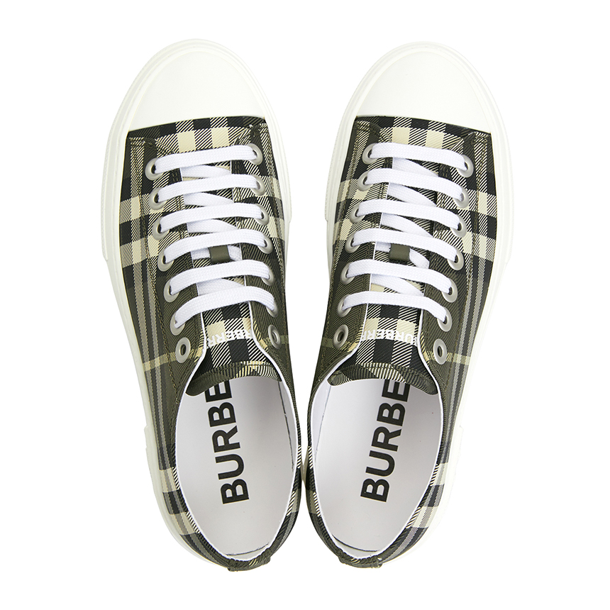 버버리(BURBERRY) 체크 남성 스니커즈 8118854