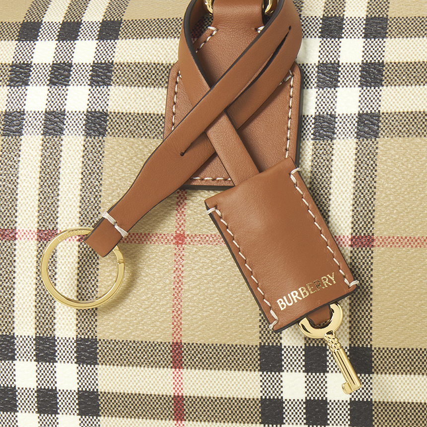 버버리(BURBERRY) 미디엄 체크 여성 볼링백 8119049