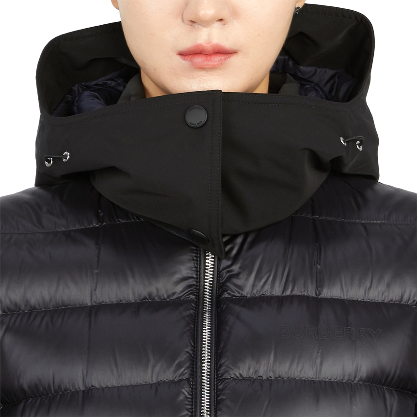 버버리(BURBERRY) 여자 후드 패딩 롱 코트 슬림핏 BURNISTON 8057843 A1189