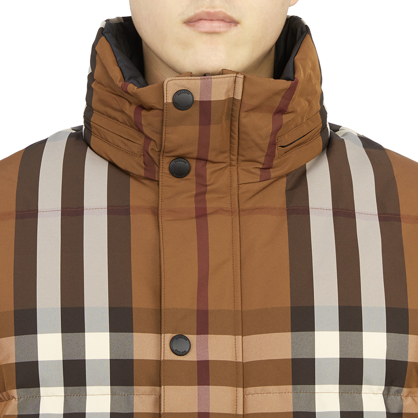 버버리(BURBERRY) 체크 팩어웨이 남자 양면 패딩 점퍼 자켓 릴렉스핏 DIGBY CHK 8058546 A9697
