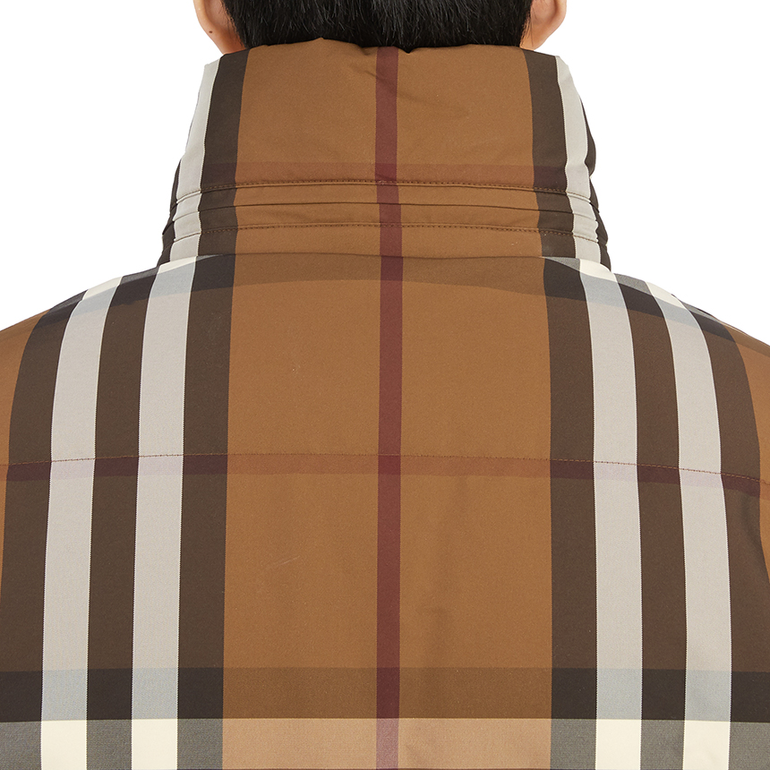 버버리(BURBERRY) 체크 팩어웨이 남자 양면 패딩 점퍼 자켓 릴렉스핏 DIGBY CHK 8058546 A9697