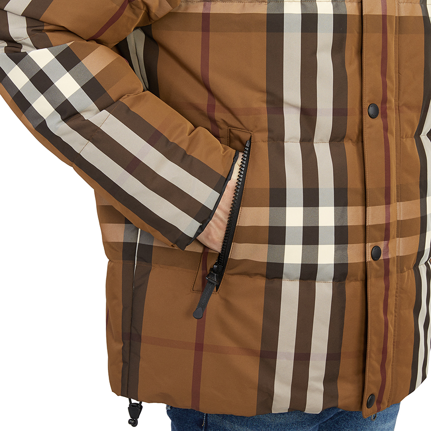버버리(BURBERRY) 체크 팩어웨이 남자 양면 패딩 점퍼 자켓 릴렉스핏 DIGBY CHK 8058546 A9697