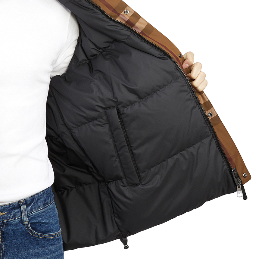버버리(BURBERRY) 체크 팩어웨이 남자 양면 패딩 점퍼 자켓 릴렉스핏 DIGBY CHK 8058546 A9697