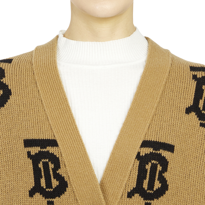버버리(BURBERRY) 여성 가디건 NADINE 8063208 A1420