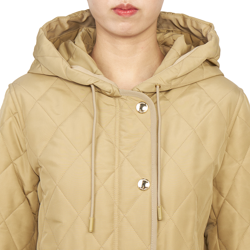 버버리(BURBERRY) 퀼팅 여성 패딩 코트 ROXBY 8096352 A7026